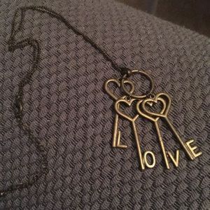 Beautiful LOVE Necklace!